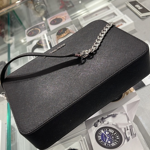 Michael Kors Jet Set Item Large East West Zip Crossbody Leather Black/Silver - Picture 11 of 16